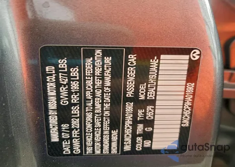 2017 Infiniti Qx30 Base z USA, uszkodzony, nr VIN SJKCH5CP9HA018902